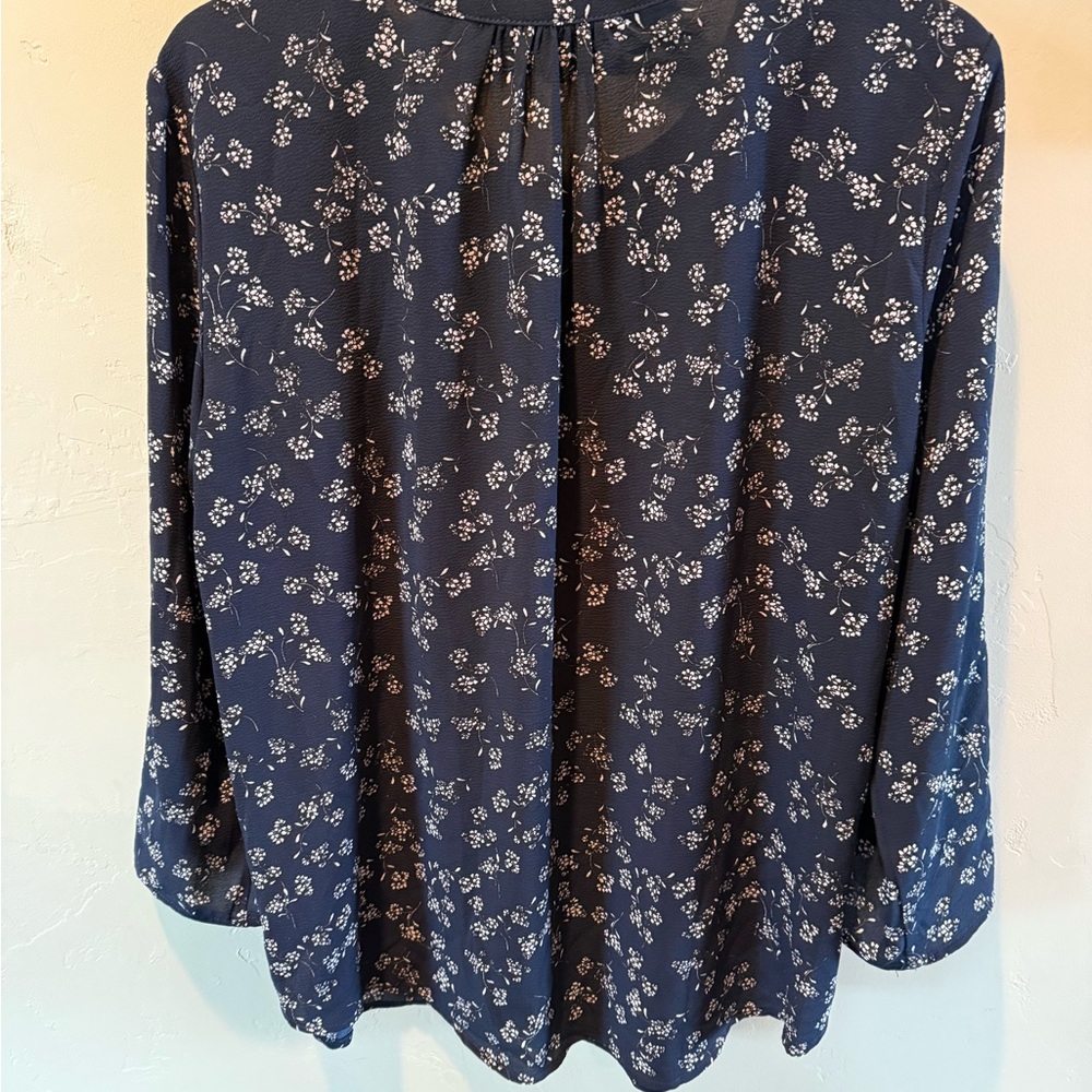 41 Hawthorn Navy Floral Blouse - Picture 4 of 4